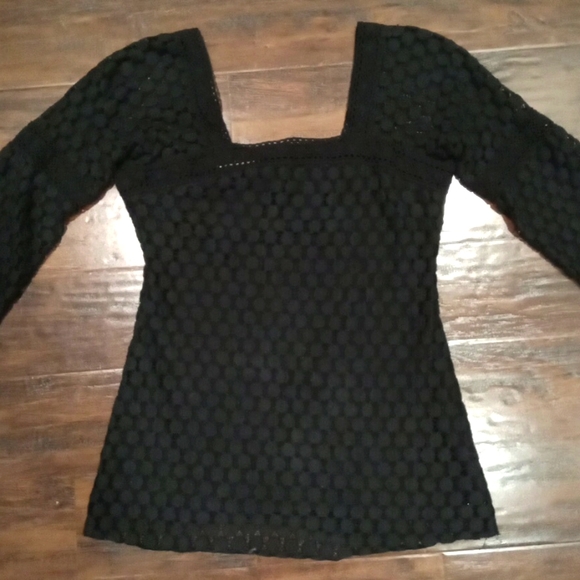 Solitaire Black Square Neck Quarter Length Sleeve Lace Top Size Small - Picture 2 of 8